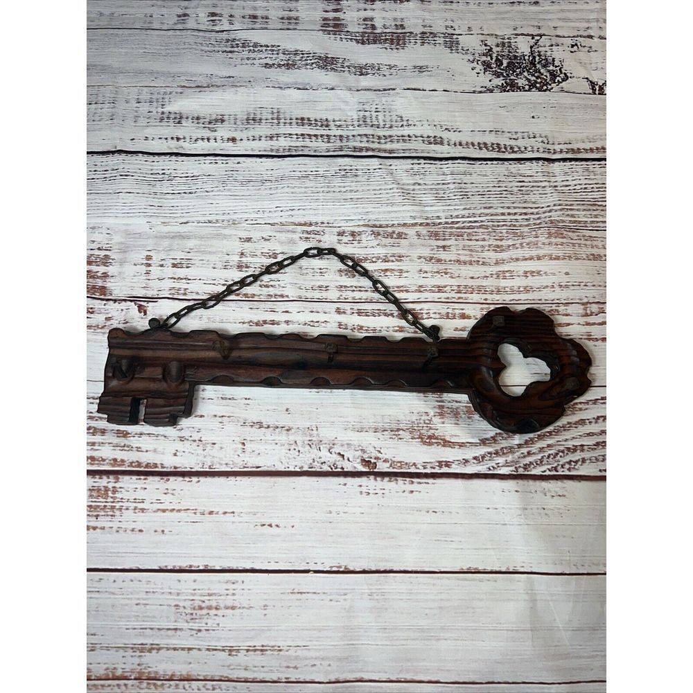 Rare Vintage‎ Hand Made Brown Wood Key Rack Wooden Primitive Chain Iron Hanging